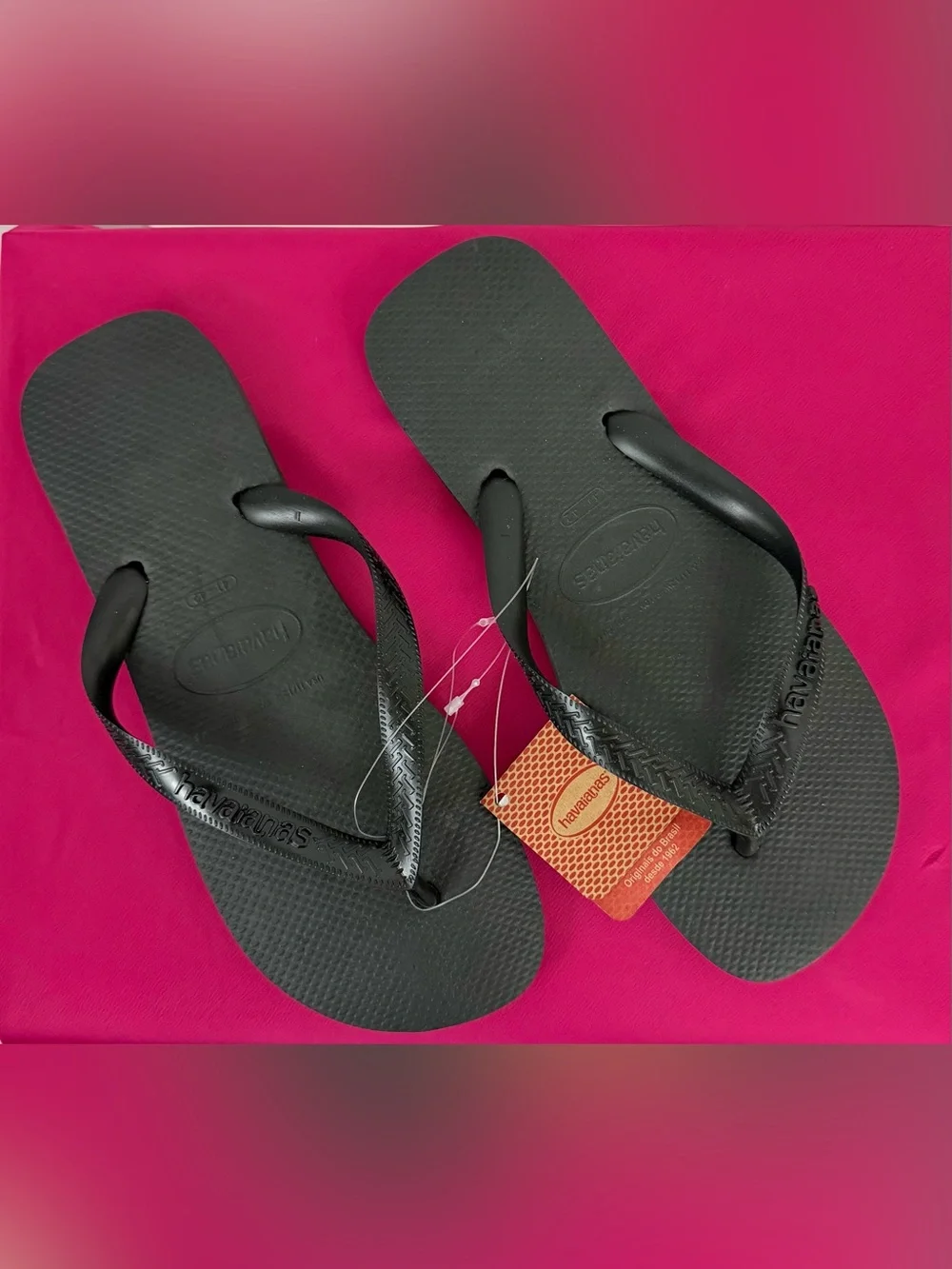 Havaianas Top Sandals Black Classic Unisex Flip Flops Men 9/10 & Women 11/12 NWT